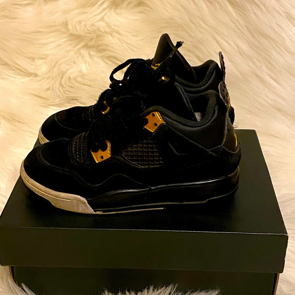 Jordan 4